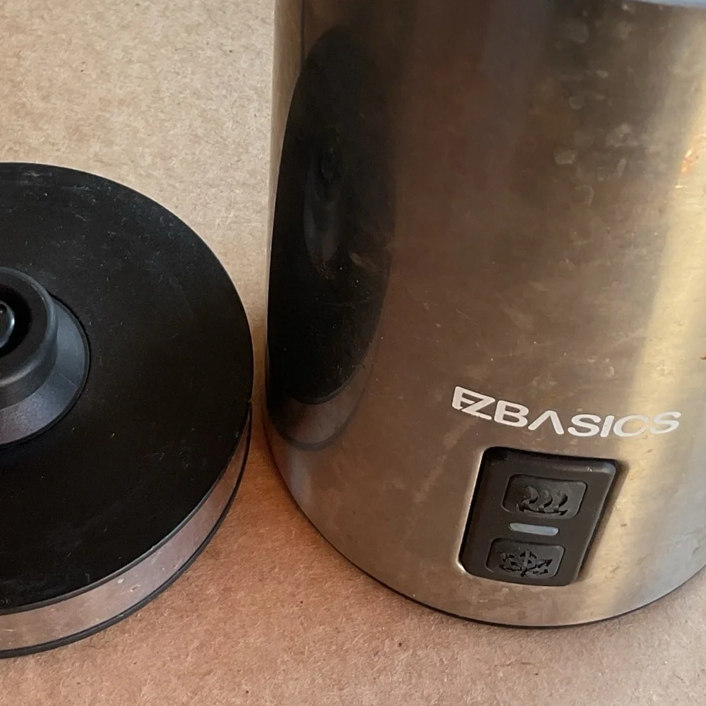 EZBASICS Electric Milk Frother MMF-008B Silver and Black Stainless Steel Frother